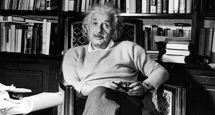 Albert Einstein - Cosa ci spinge a elaborare teoria dopo teoria?