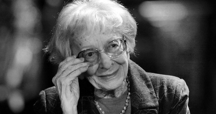 Wislawa Szymborska - Nella moltitudine